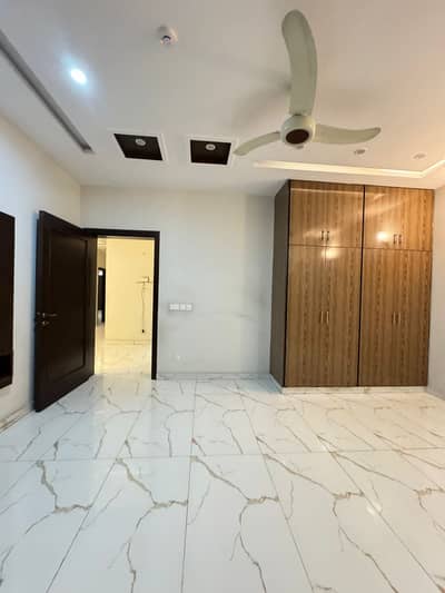 Good location 1 Kanal Upper Portion for Rent in DHA Lahore Phase 3 Block W