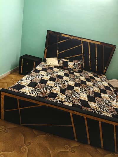 king size bed with dressing table mirror 2 side tables