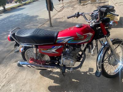 158500 final Honda 125 2023 model bio on the spot
