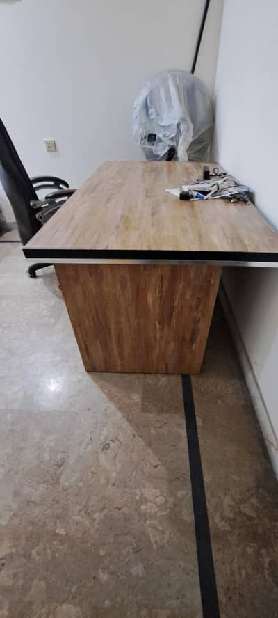 Executive office Table