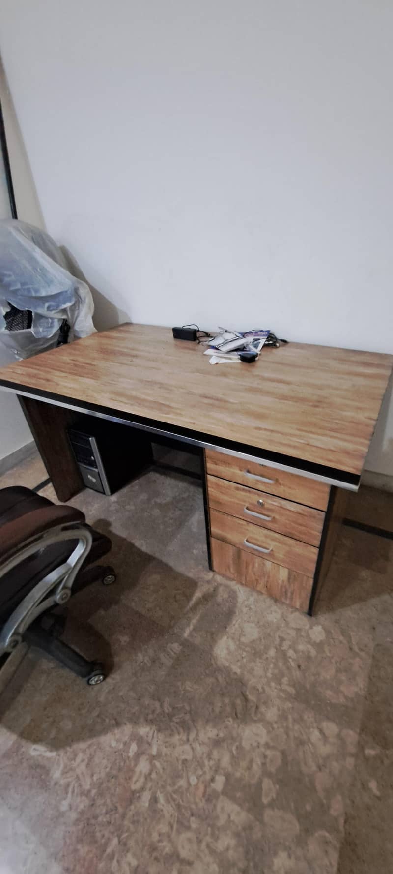 Executive office Table 2