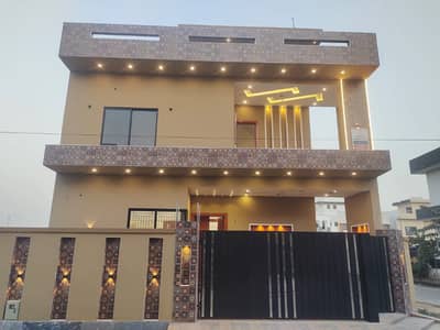 10 MARLA CORNER BRAND NEW HOUSE AVAILABLE FOR SALE AT PRIME LOCATION IN TIP 2