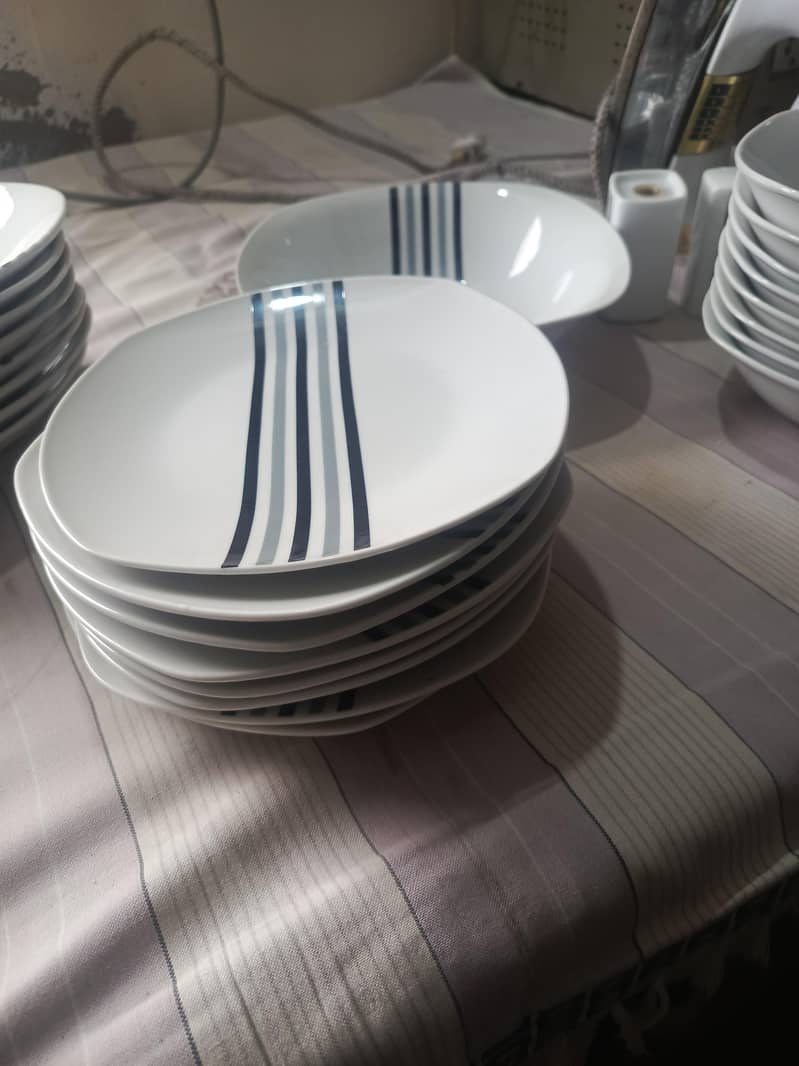 pathar ka dinner set 8