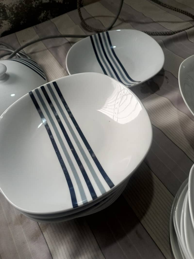 pathar ka dinner set 10
