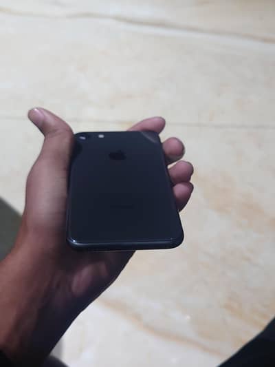 Apple iPhone 8 – Clean Phone – Best Price
