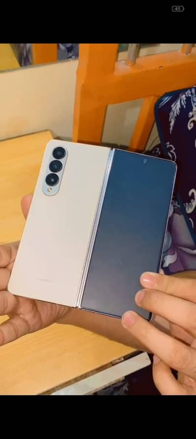 10/10 condition box available