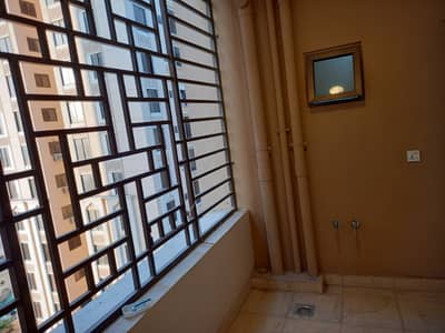 3 Rooms Flat 2 Bed L for Sale