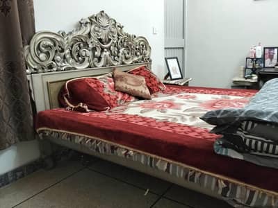 solid wood queen size double bed