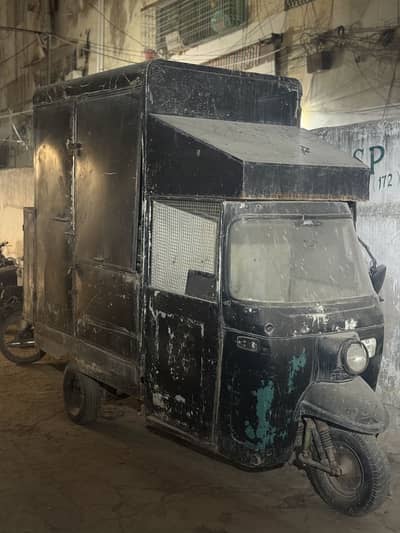 Food cart, food stall, zinger setup, Rakshaw setup, food counter