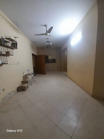 Bacholr /office 10 Malra uper Portion