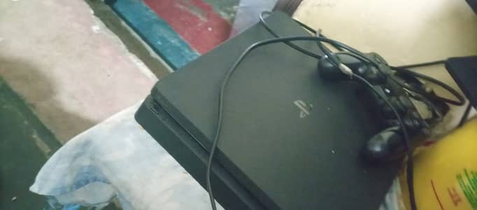 Playstation 4 slim 1 tb jailbreak good condition