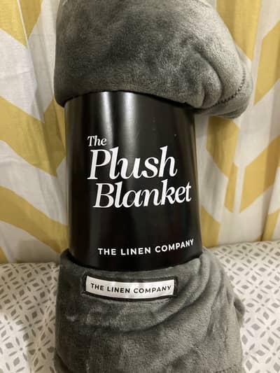 Comfy soft plushy blanket of linen company by Nishat linen