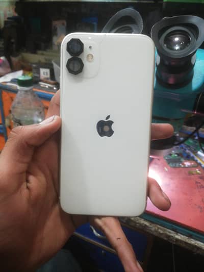 IPHONE 11 64GB 84 BETTRY HEALTH TOUVH GLASS MINNEER BREAK WATER PACK