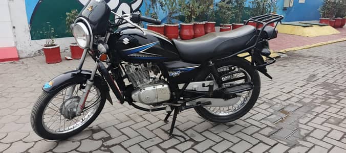 SUZUKI GS 150 10/10. CONDITION SELL & EXCHANGE 2024 MODEL.