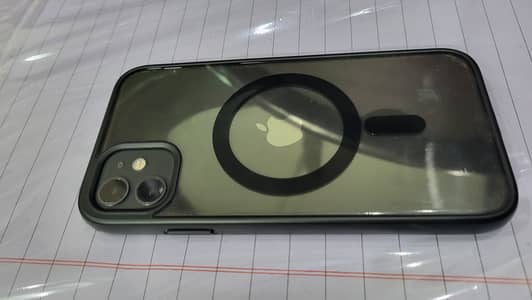 Iphone 11/non pta/kindly see details /whtsapp 03284903047