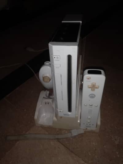 Nintendo Wii RVL-001 Console Working With Controller & Accessories