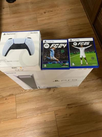 PS5 Disc Edition Bundle - MINT CONDITION - FC25 + FC24 & 2 CONTROLLERS