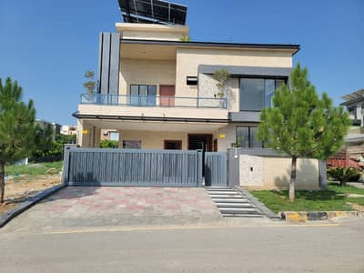 14 Marla Luxury Designer House For Sale In C Block B17