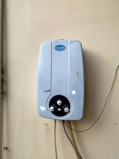 Canon Instant Gyeser 8 Ltr