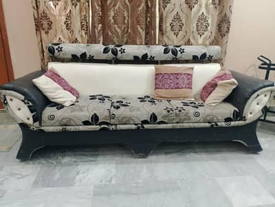Sofa Set 7 Seater For Sale.