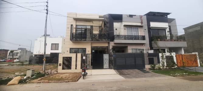 Modern Design 5 Marla 3 Bed House Available For Sale In Paragon City Green Orchard