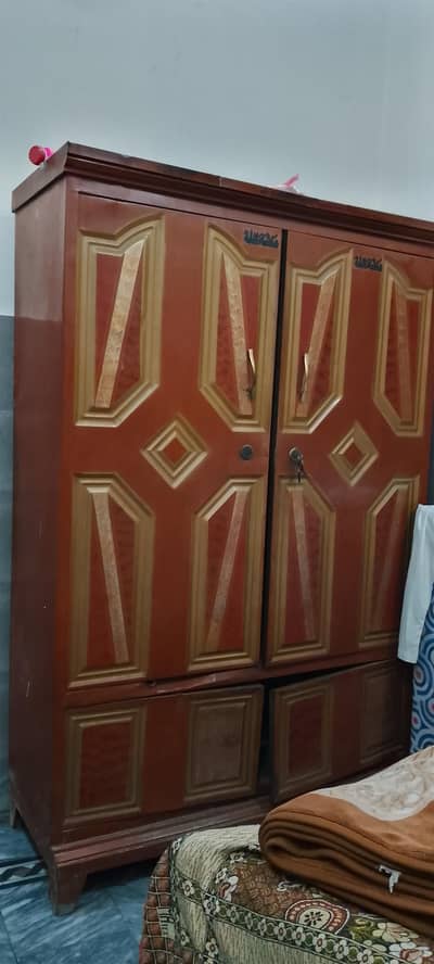 Wardrobe with Locker – Good Condition