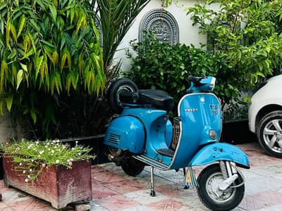 vespa piaggio italy
