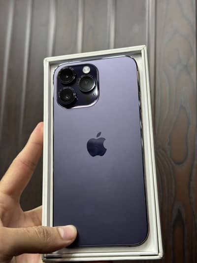 14 pro max 256 gb C/A 10 /10    11 12 13 14 15 16 17