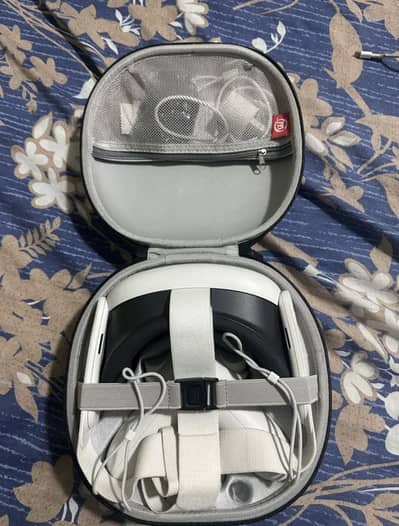 Oculus quest 3 128gb with full box