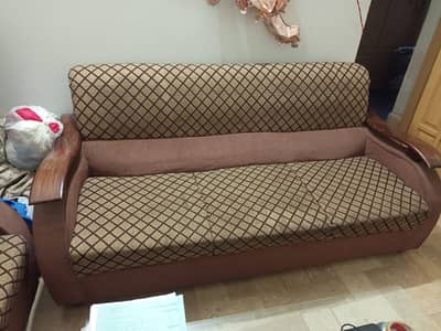 5 Seater Sofas With Elegenat Table