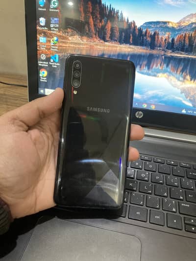 samsung A30s 128Gb read add