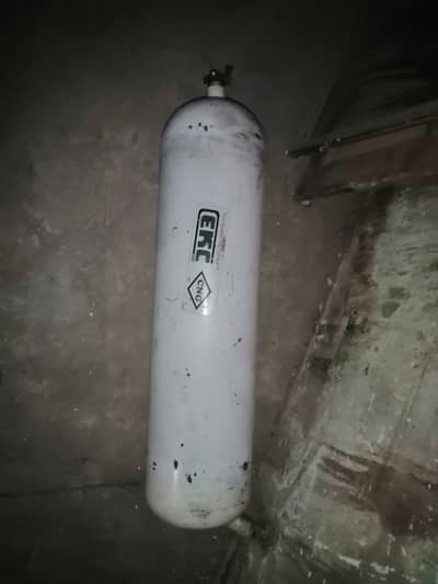 Cng cylinder kit 55kg of genuine Ekc Uae(Dubai)company of cultus 1000c