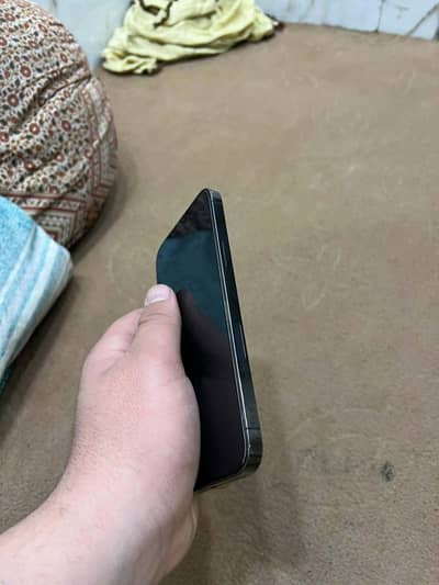 Iphone 13 pro max 128 bg 10 by 9 condition  water pack set 80 batry