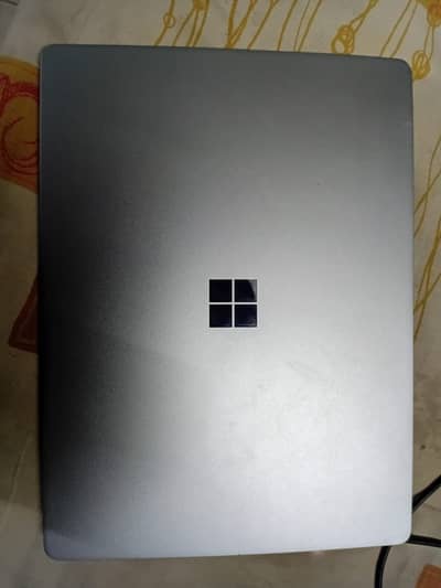 Microsoft Surface Laptop Go (1st Gen)