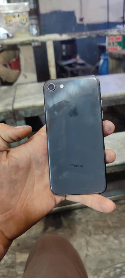 iphon 8 10/10 condition