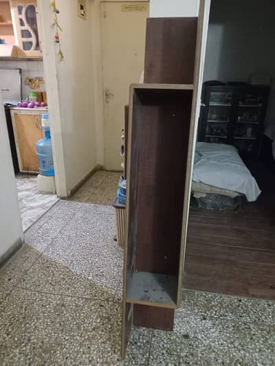 TV / Devider and shoes rack