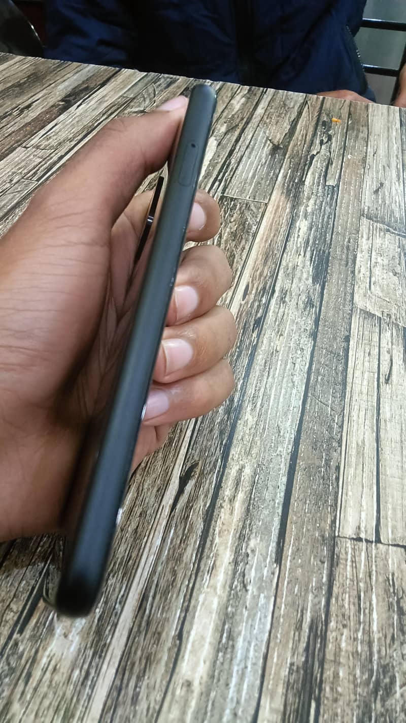 GOOGLE PIXEL 4 3