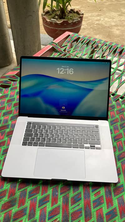 Macbook pro 2019 16" Core i9