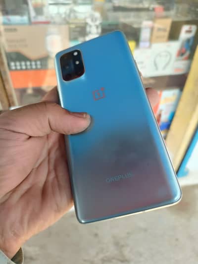OnePlus 8t 10/10 condition only one line