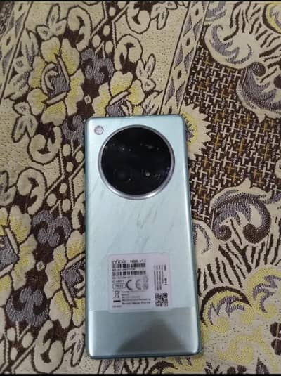 still have warranty full new Hy 8+8ram 256gb