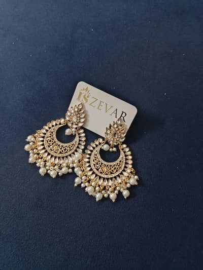 Brand new Golden Earrings