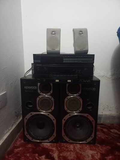 Amplifier Kenwood Speakers with Phillips surround speaker 110 Adopter