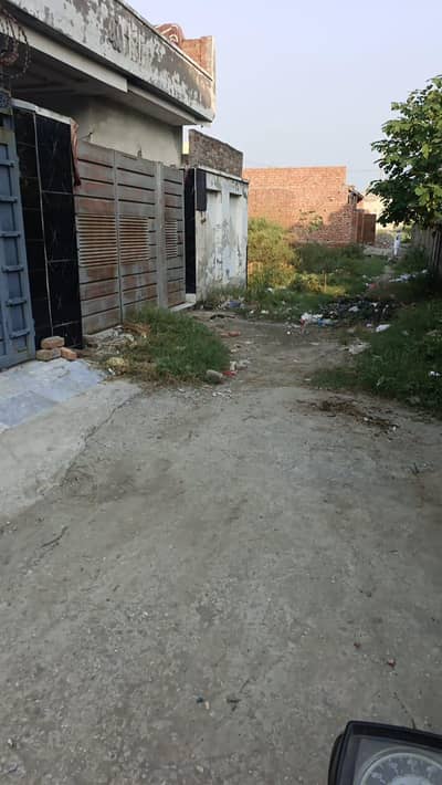 Labour and building gray stakcher