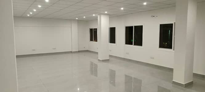 Fully Renovated, Ready-to-Move Office Available on Rent at Main Shahrah-e-Faisal. Ideal for corporate offices, IT firms, and consultancies.