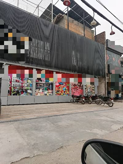 FOR SALE COMMERCIAL BUILDING 2 KANAL TOWNSHIP MAIN COLLEGE ROAD GOOD INVESTMENT TIME LDA LIFE TIME COMMERCIAL PAID SALE DEMAND 280000000 RENTAL INCOME 13 LAC