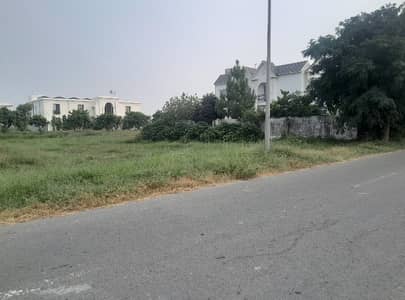 Prime Location 2 Kanal Possession Plot