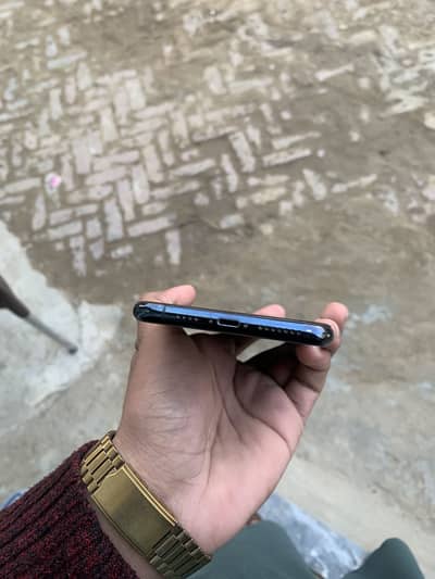 Iphone 11 pro max non pta fu 256gb exchange possible