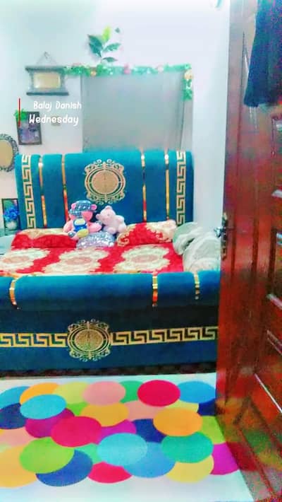 valvet bed king size  without mattress