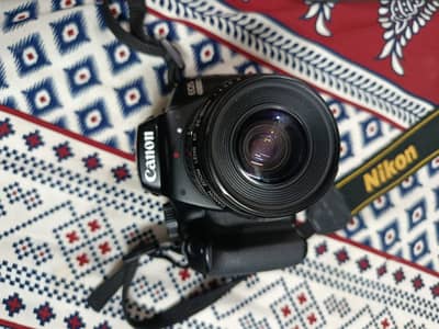 CAMERA DSLR