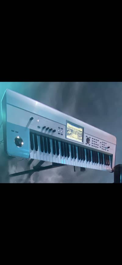 Korg krome music workstation 61 keys silver